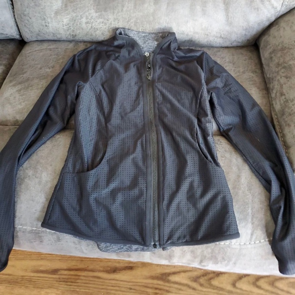 Lululemon reversible jacket